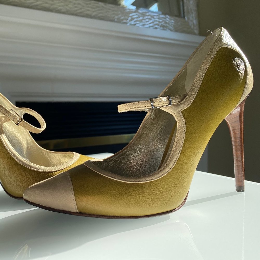 Dolce & Gabbana Two-toned Cap Toe Wooden Heel